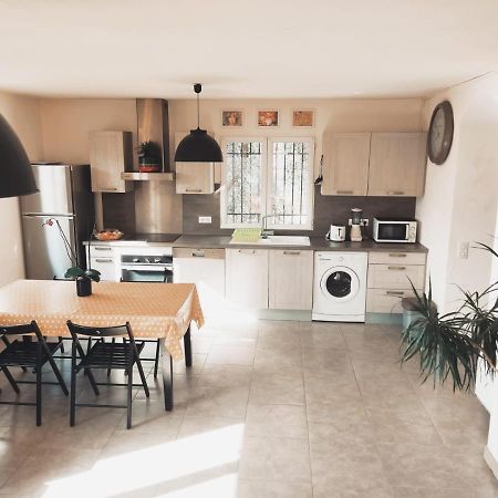 Bas De Villa. Cote D'Azur, A 20 Kms De Nice Contes  Eksteriør bilde