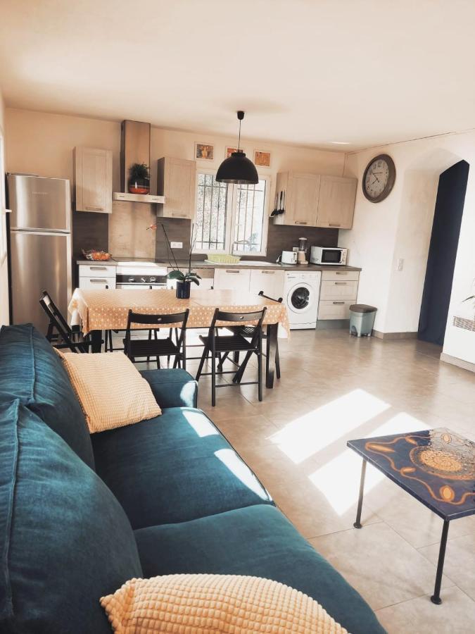 Bas De Villa. Cote D'Azur, A 20 Kms De Nice Contes  Eksteriør bilde